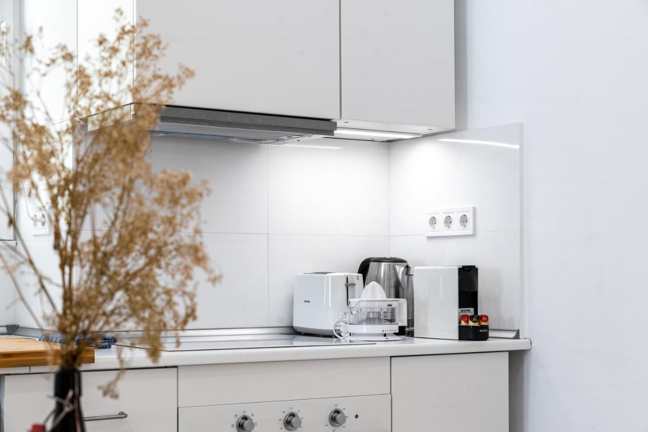 Cozy One-bedroom La Latina Apartament Madryt